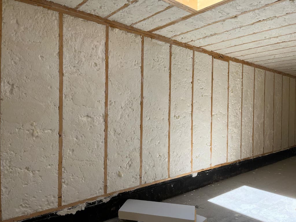 Realizacja 36 – ocieplanie ścian pianą PUR